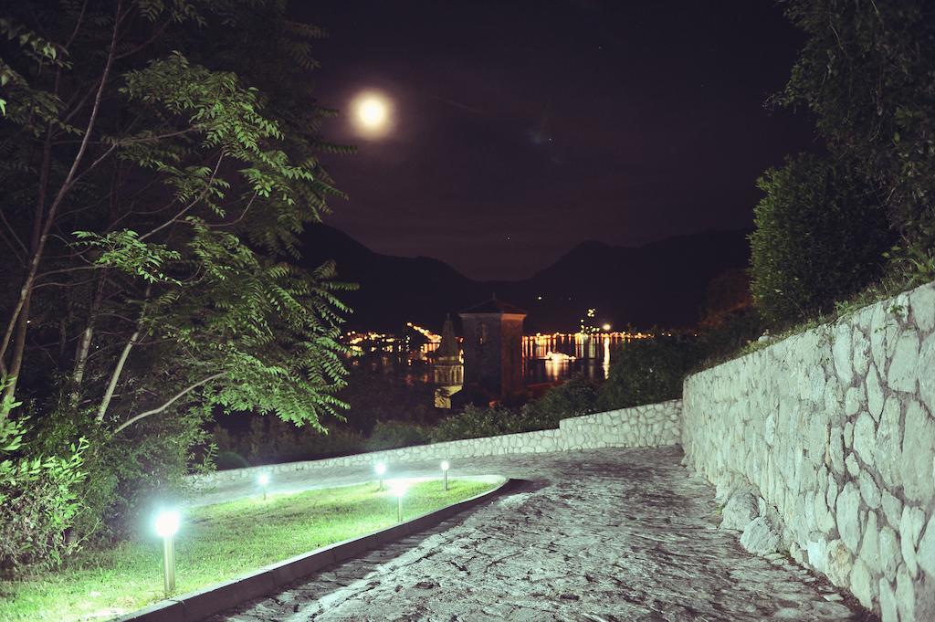 Hotel Per Astra Perast Bagian luar foto