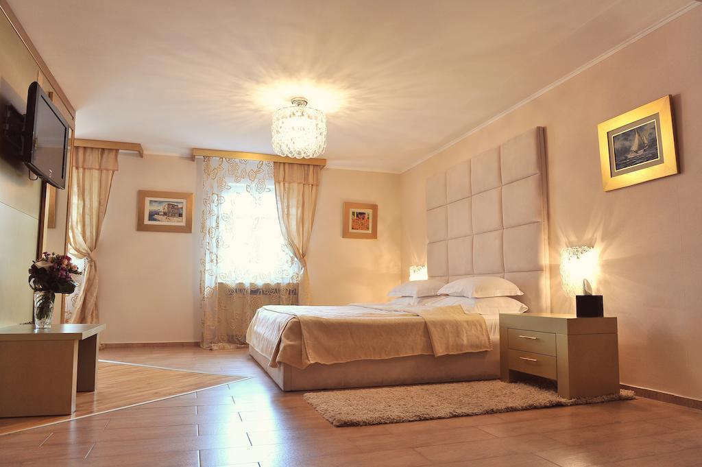 Hotel Per Astra Perast Ruang foto
